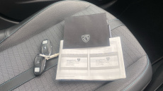 Peugeot 208 1.2 PureTech 100 Allure Premium 5dr Petrol Hatchback